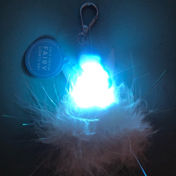 NEW with TAGS!
Bath & Body Works Blue Light Up Fairy Pocket Bac. - Picture 2 of 2